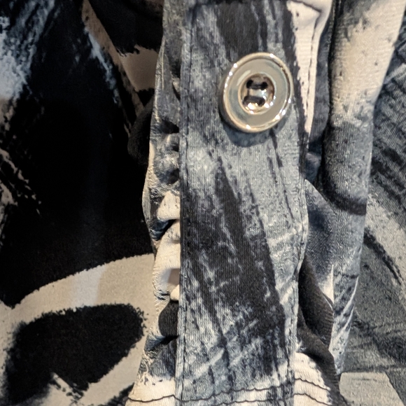 Joseph Ribkoff Black and White Abstract Blouse - Picture 4 of 10